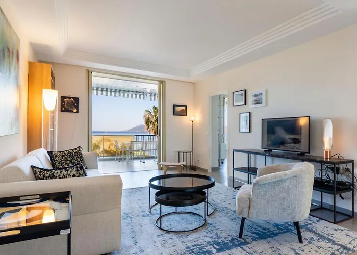 Ref 1426 - Croisette - Sea View For Rent Cannes